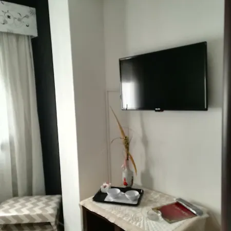 Cristo Rei Hotel *